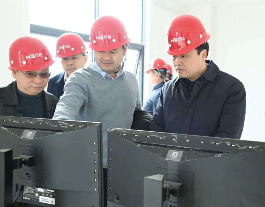 曾毅鹏率队走访调研力合厚浦