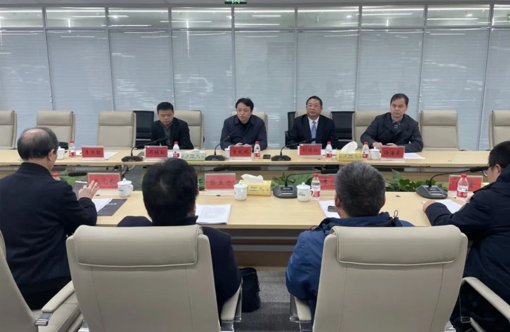 知名高校湖南校友会负责人来株洲经开区考察