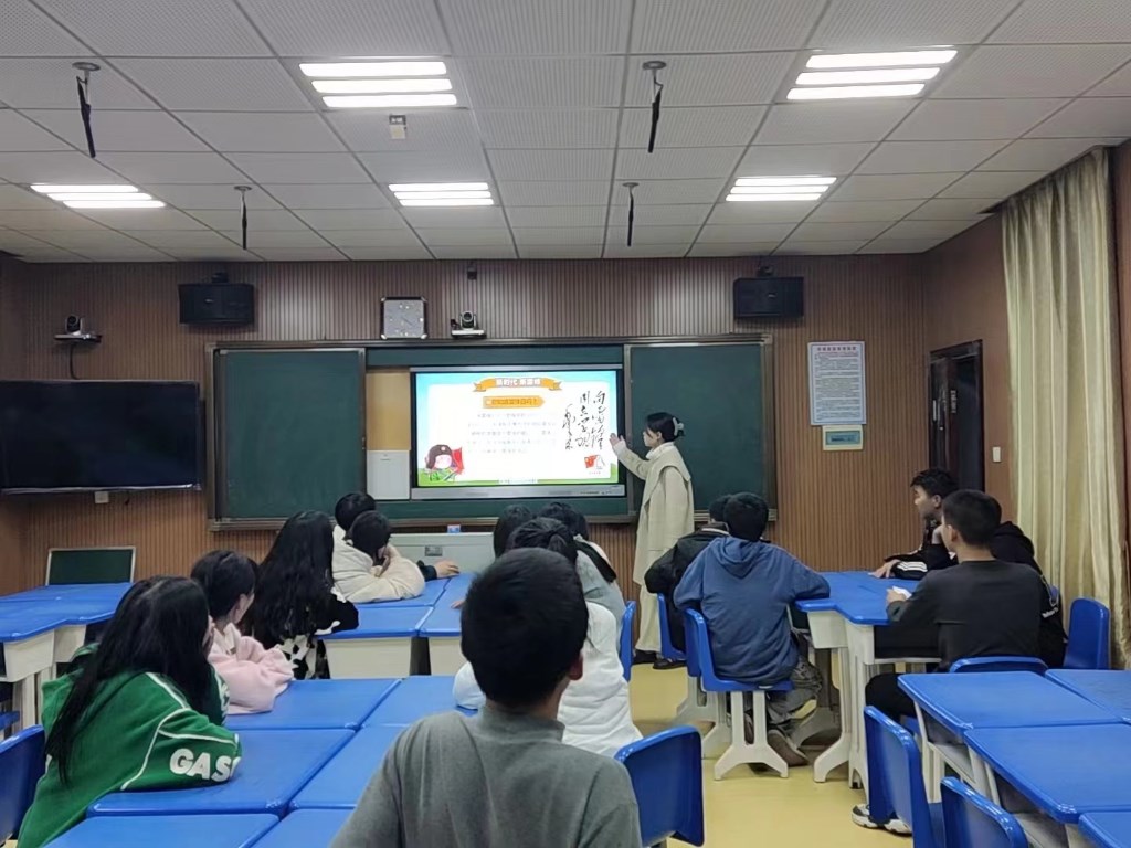 古岳峰镇“新时代 新雷锋”主题微团课开讲啦