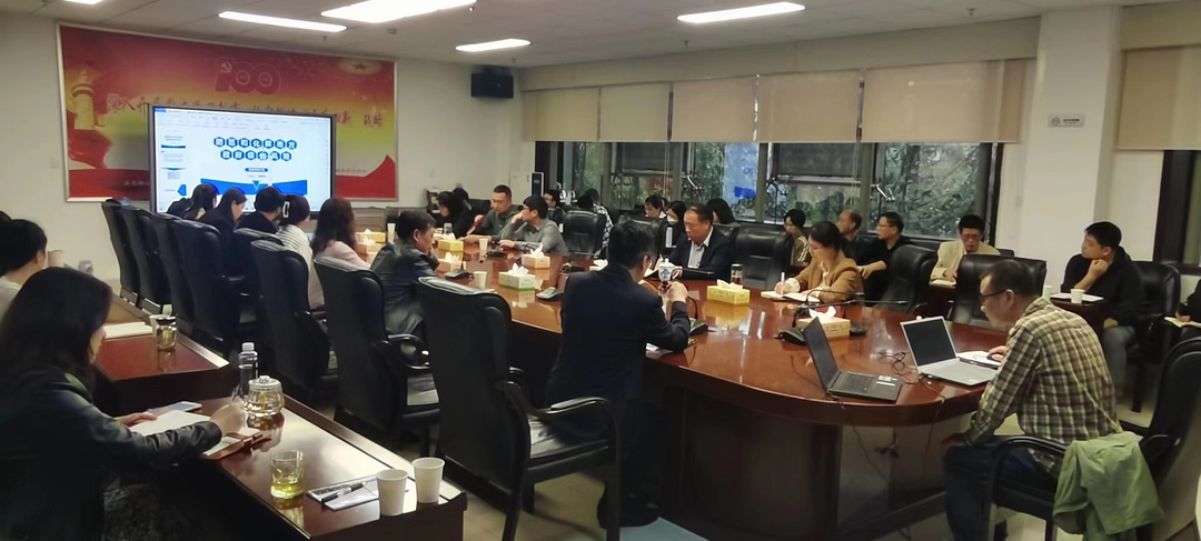 株洲市投资审计中心副主任唐辉能受邀赴市国资委授课