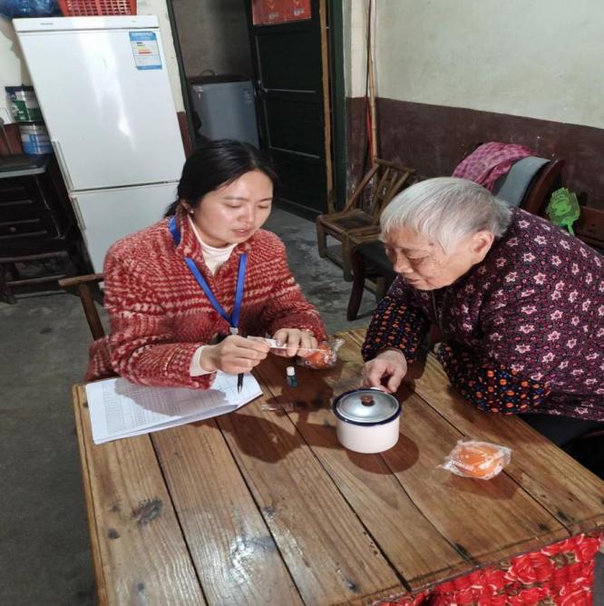 代表共画同心圆 打通最后一米路