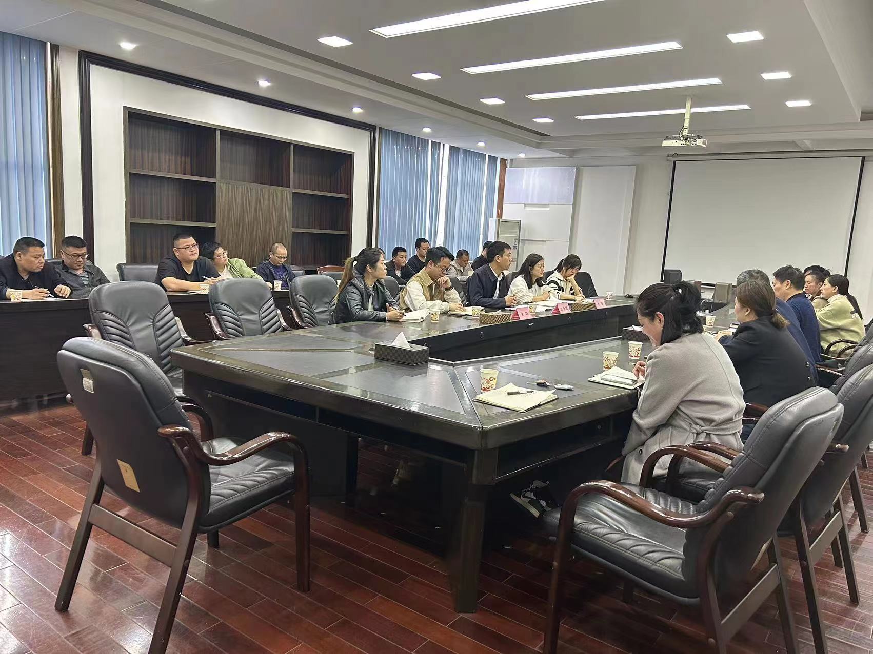 株洲市自然资源和规划局召开测绘地理信息工作座谈会