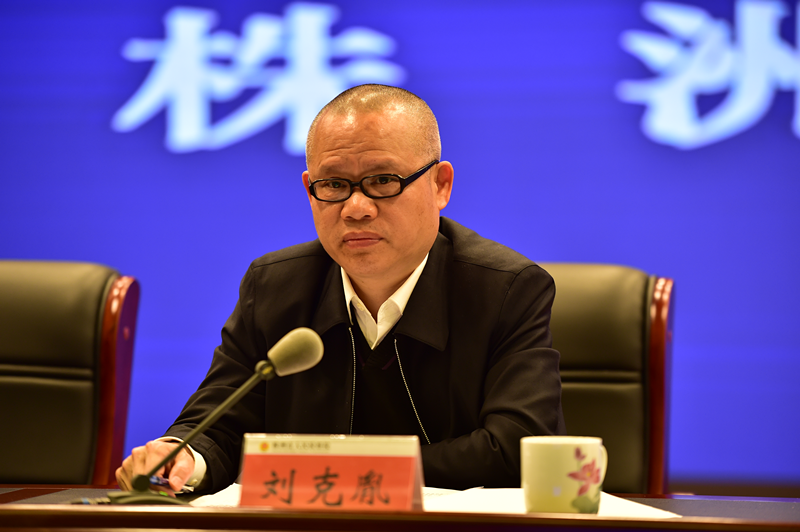 市审计局传达学习省以下检察院财物省级统管改革落实情况专项审计调查审计进点会会议精神