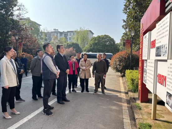 广西政协民宗委到七斗冲社区考察调研民族团结和交流融合工作