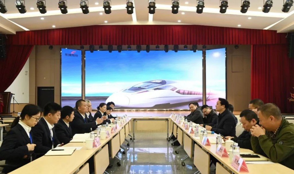 曾毅鹏率队走访调研车城股份
