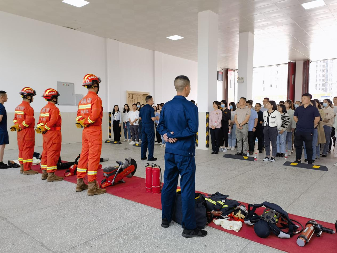 走进高新六局 细看新区发展，开展消防演练 筑牢安全防线