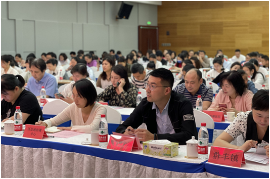 天元区医保局召开征地医保、医疗救助暨 特门业务办理培训会