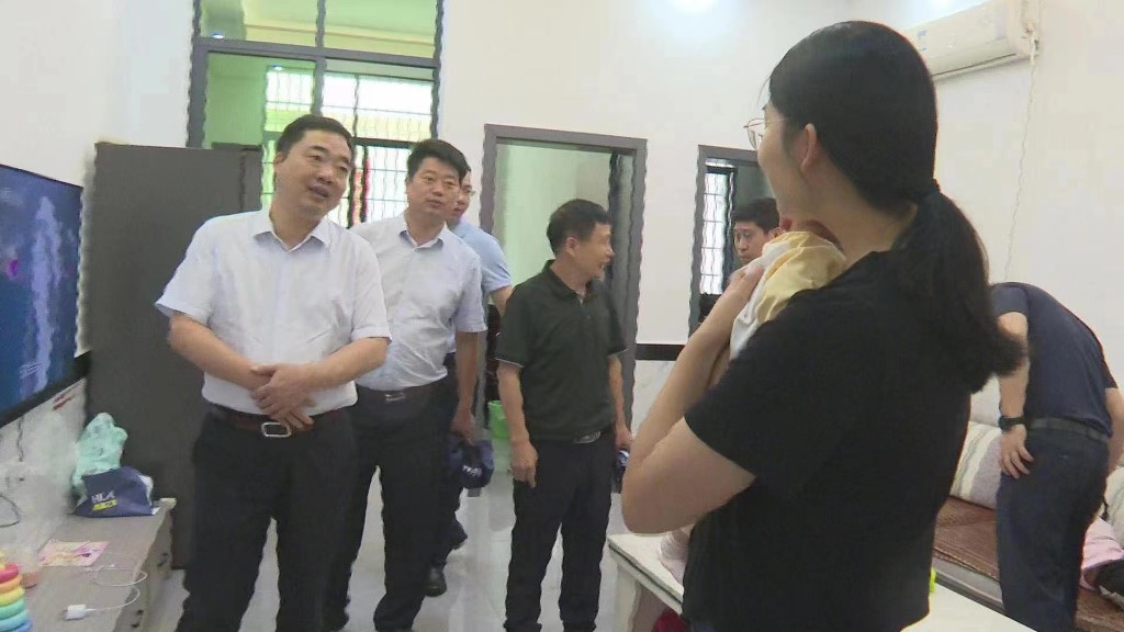 【大兴调查研究】李鹏程在鸾山镇调研时强调：做到“五个坚持” 增进民生福祉 推动高质量发展