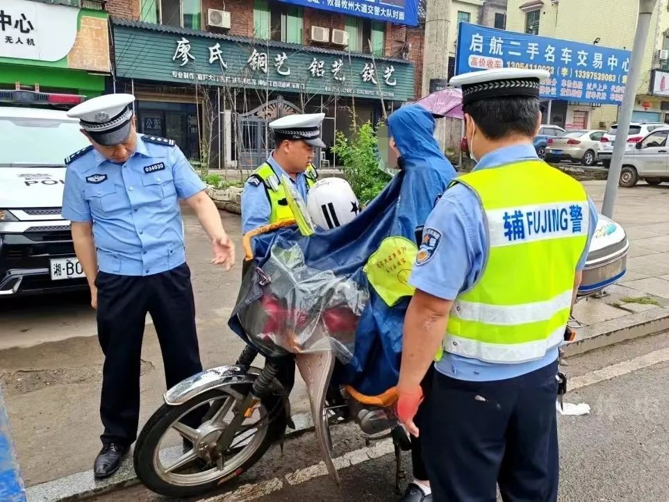 【百日攻坚】全面升温！攸县公安以“三个着力点”为抓手，掀起“治顽疾、压事故、保畅安”百日攻坚行动热潮