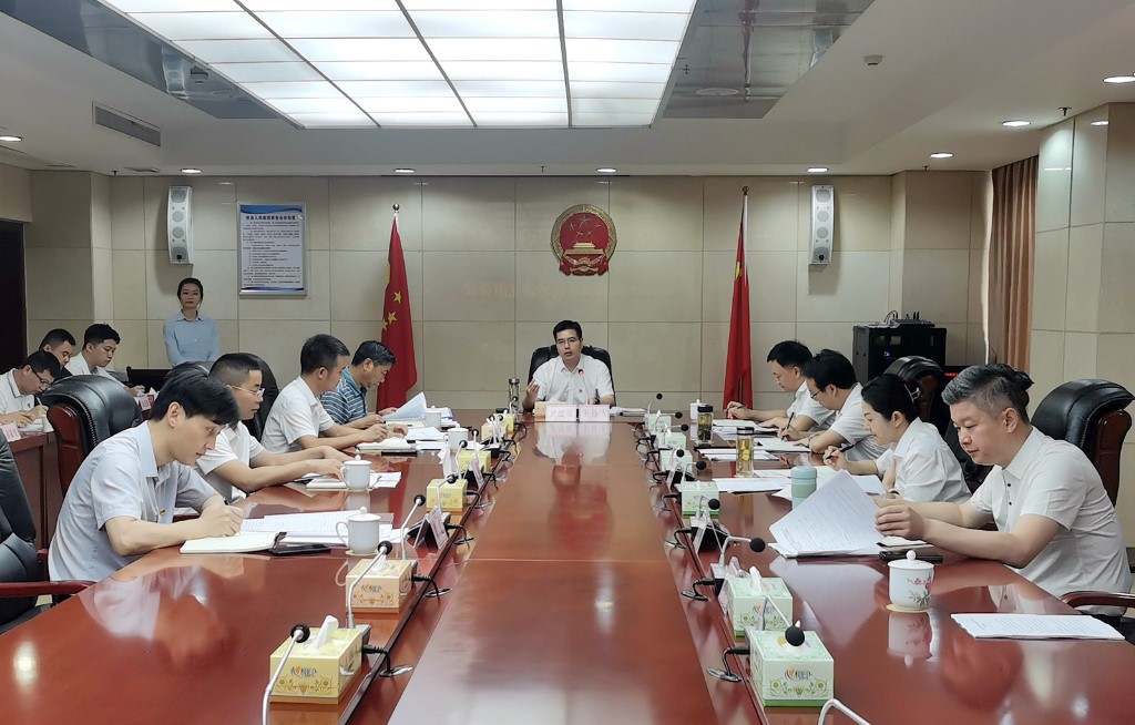 攸县人民政府召开党组会议暨2023年理论学习中心组第六次集中学习、月度重点工作例会