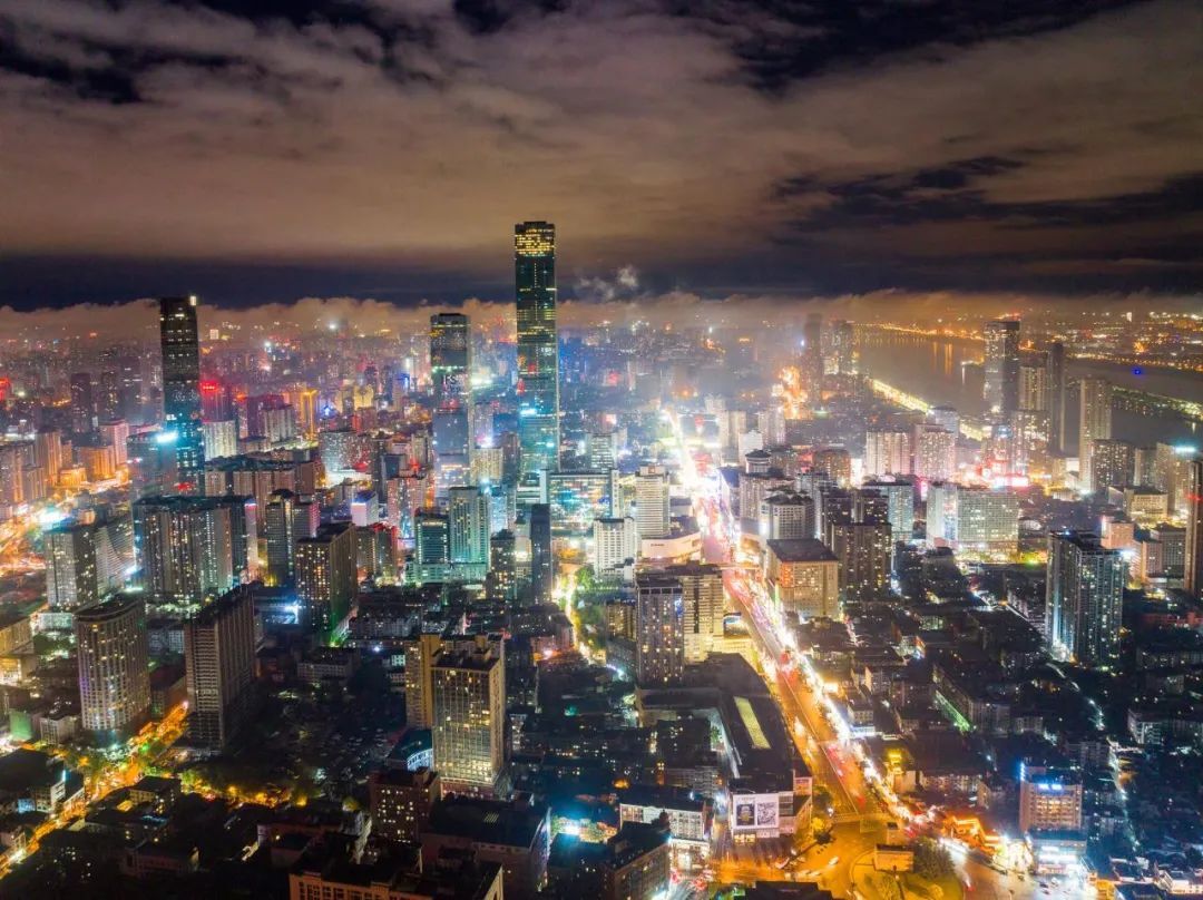 夜话湘江：做上一篇很长沙的“高考作文”
