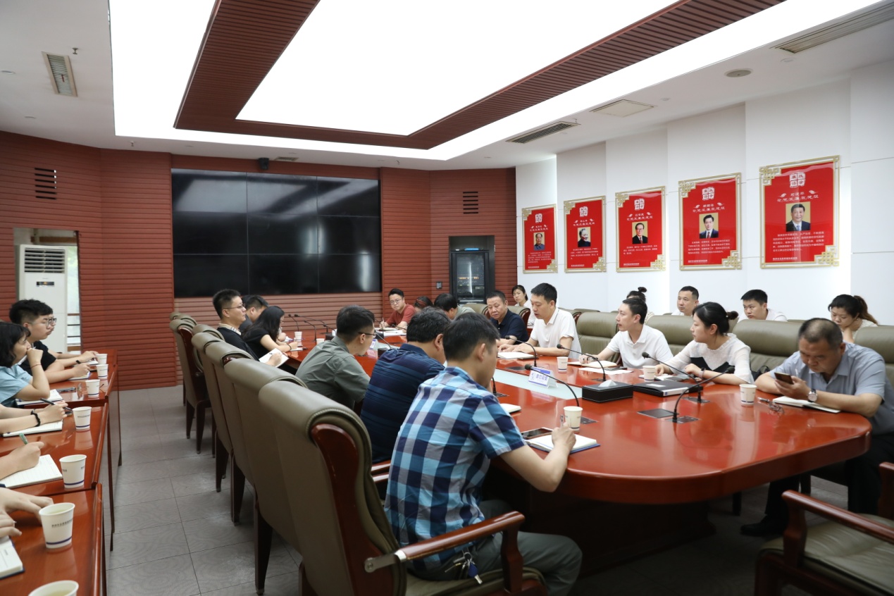 市自然资源和规划局领导召集分管领域开展集体廉政谈话
