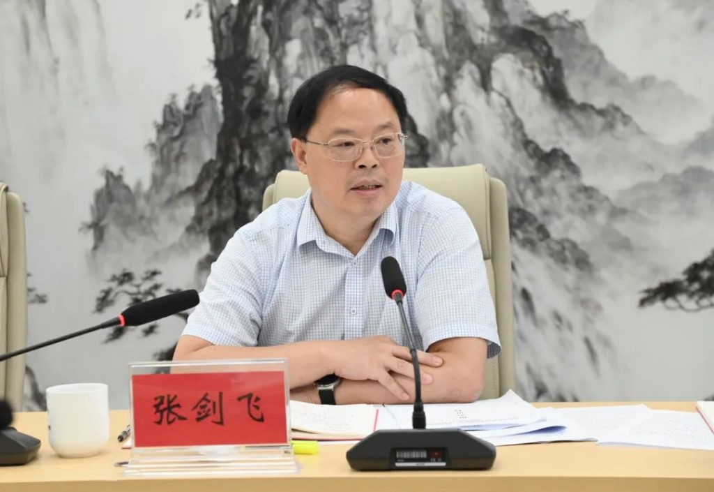 省人大常委会党组副书记、副主任张剑飞来株洲北斗产业园督办重点建议