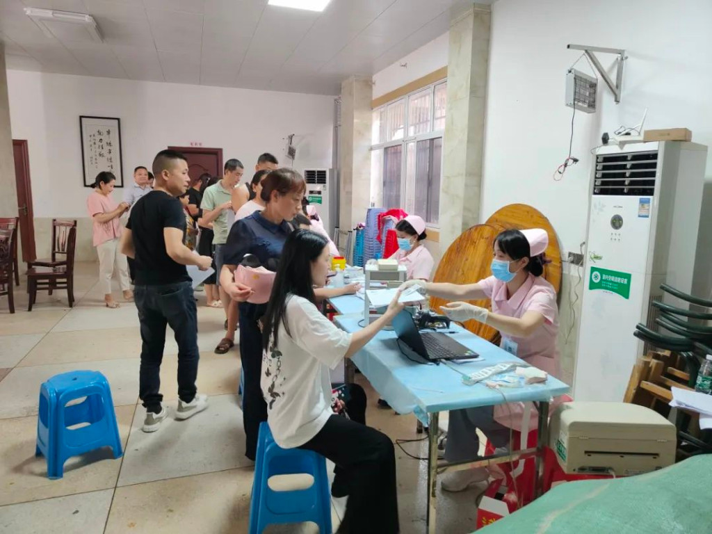 无偿献血，为生命助力——渌口镇组织开展无偿献血活动