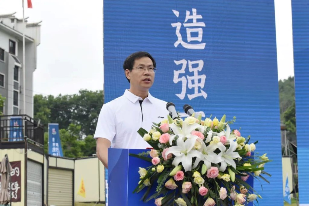 青春心向党 奋进正当时｜走进绿心，跑出发展新速度！