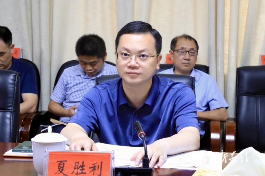 炎陵县贯彻落实省、市经济运行情况相关会议精神暨国有“三资”清查处置与管理改革工作推进会召开