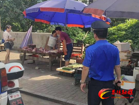 茶陵：无惧“烤”验 “城管蓝”服务城市一线