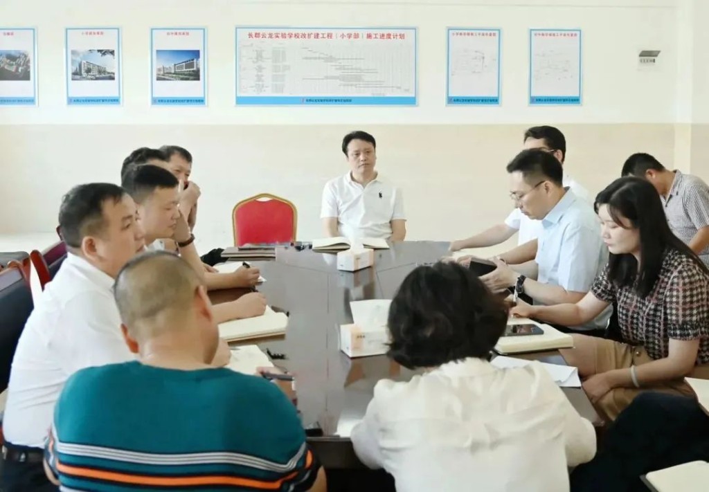 曾毅鹏调研长郡云龙实验学校改扩建工程项目