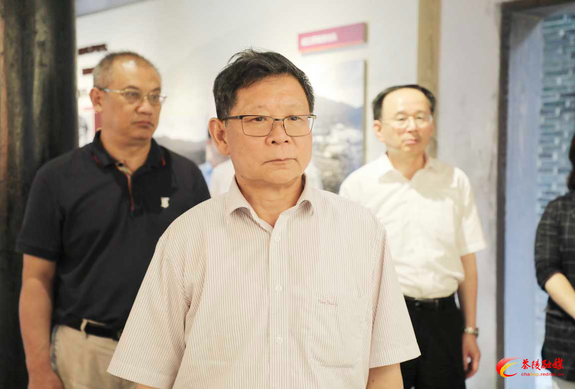 民进中央副主席高友东、省政协副主席潘碧灵一行来茶调研