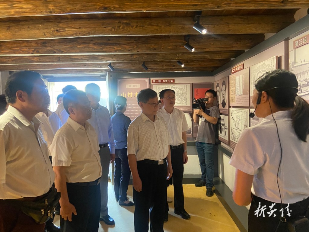 纪念何炳麟诞辰146周年暨故居展陈揭牌仪式在炎陵县举行