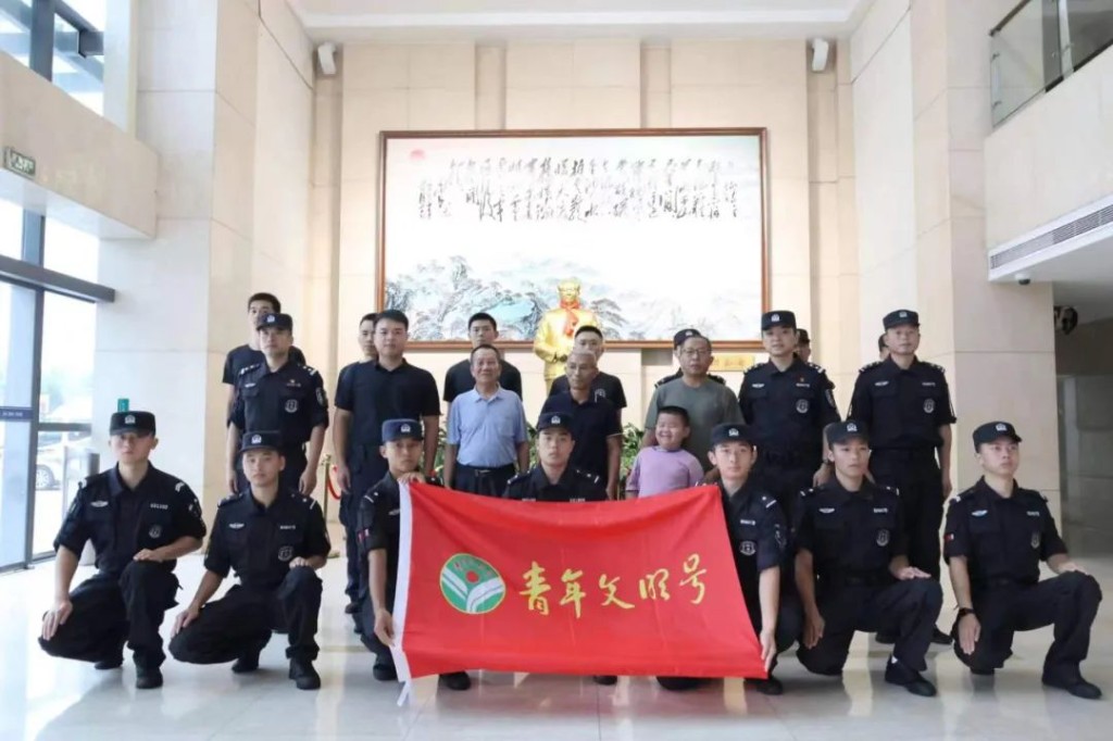 特警支队举行“传承烈士精神，争做忠诚卫士”主题畅谈会