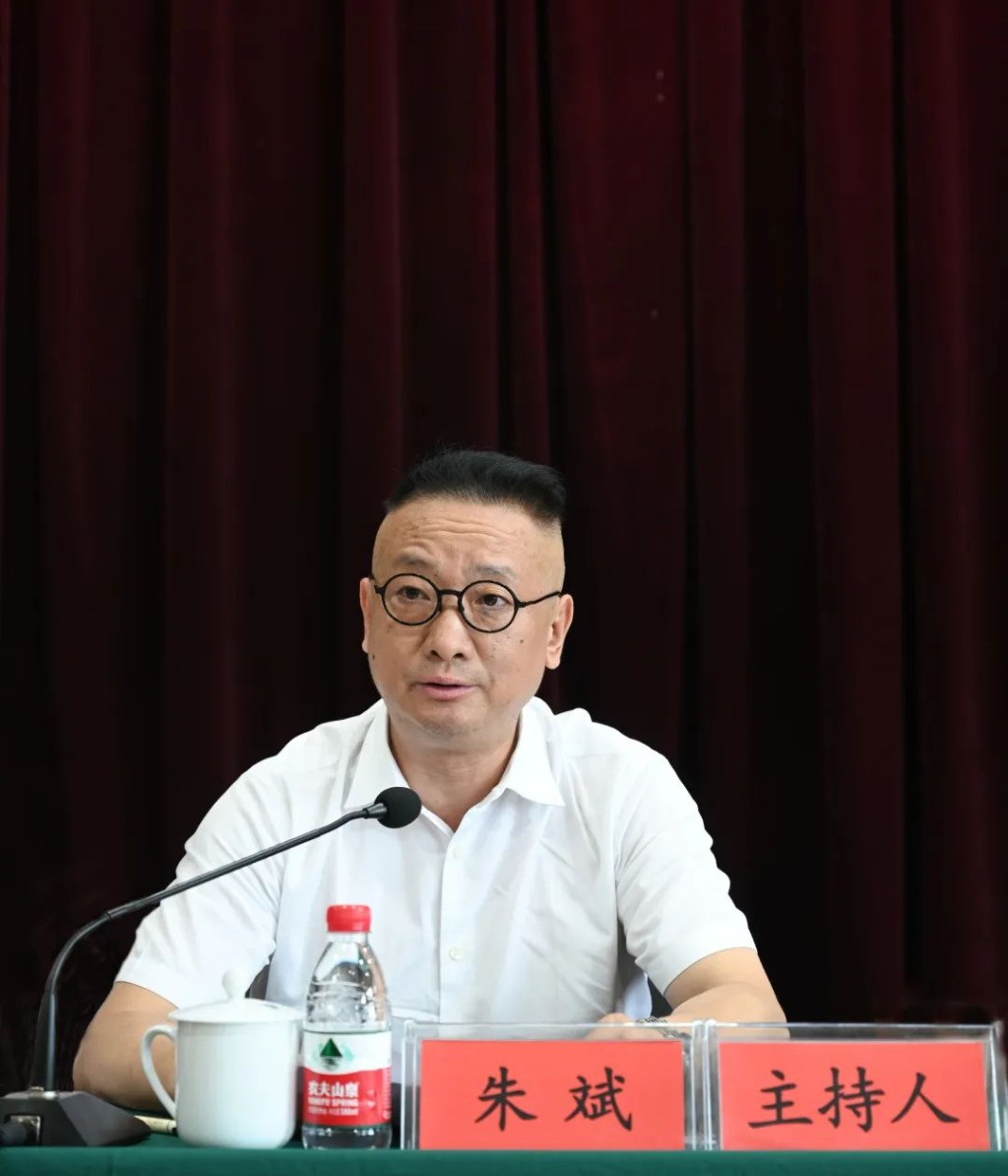 石峰区2023年上半年经济形势分析会暨打造“三个高地”工作讲评会召开
