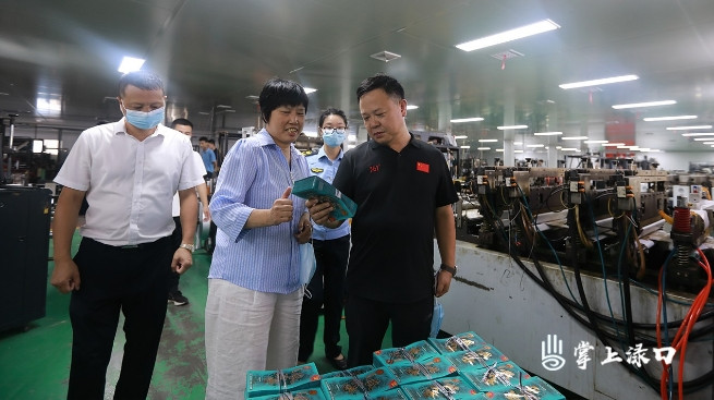 李晓彤暗访督导生态环保问题整改工作