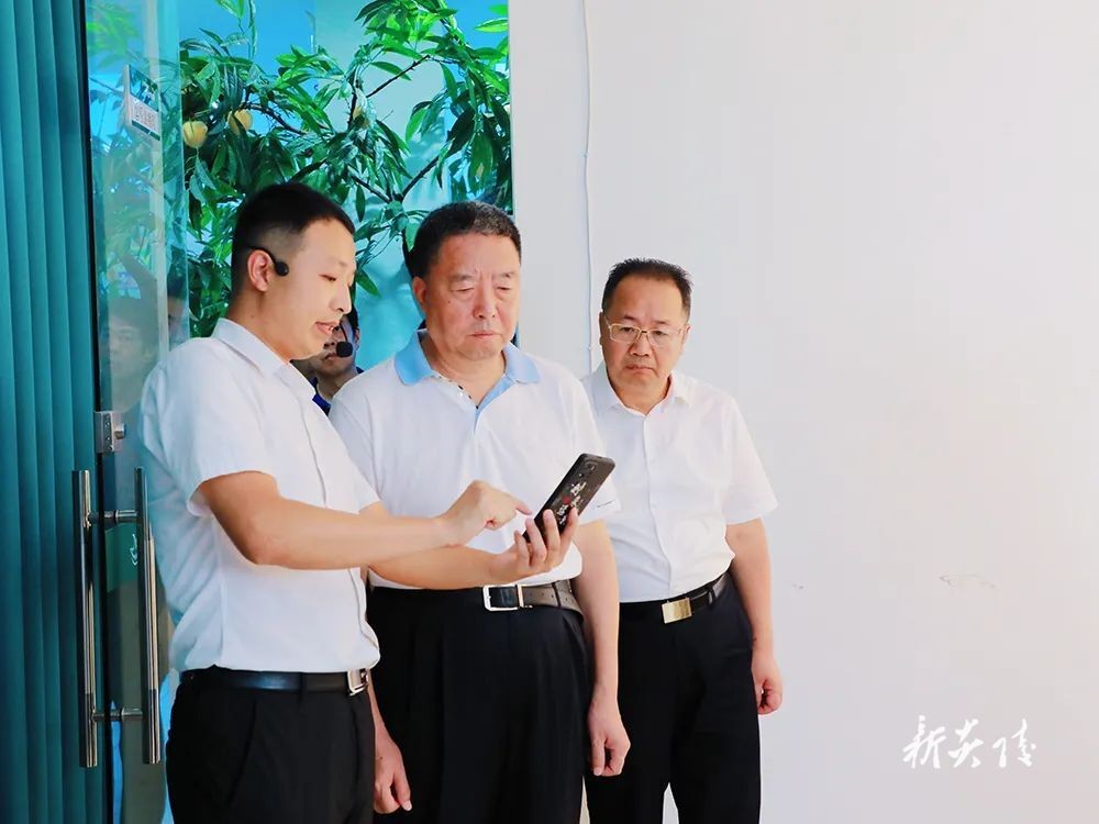 毛万春在株洲调研