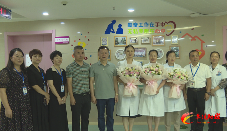 县领导看望慰问一线医护工作人员