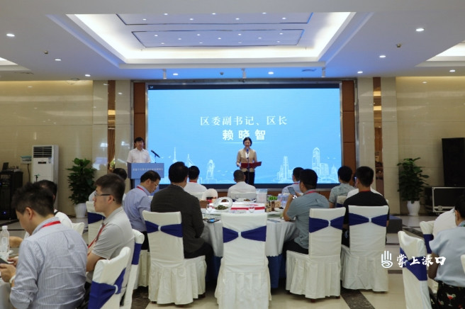 香港博士和企业家代表走进渌口区