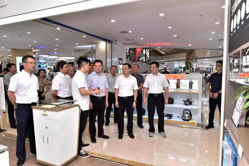 省商务厅厅长沈裕谋调研株洲消费促进工作