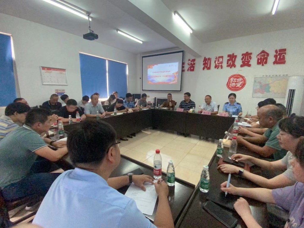 中共株洲市市场监督管理局机关一支部深入新立社区开展支部主题党日活动