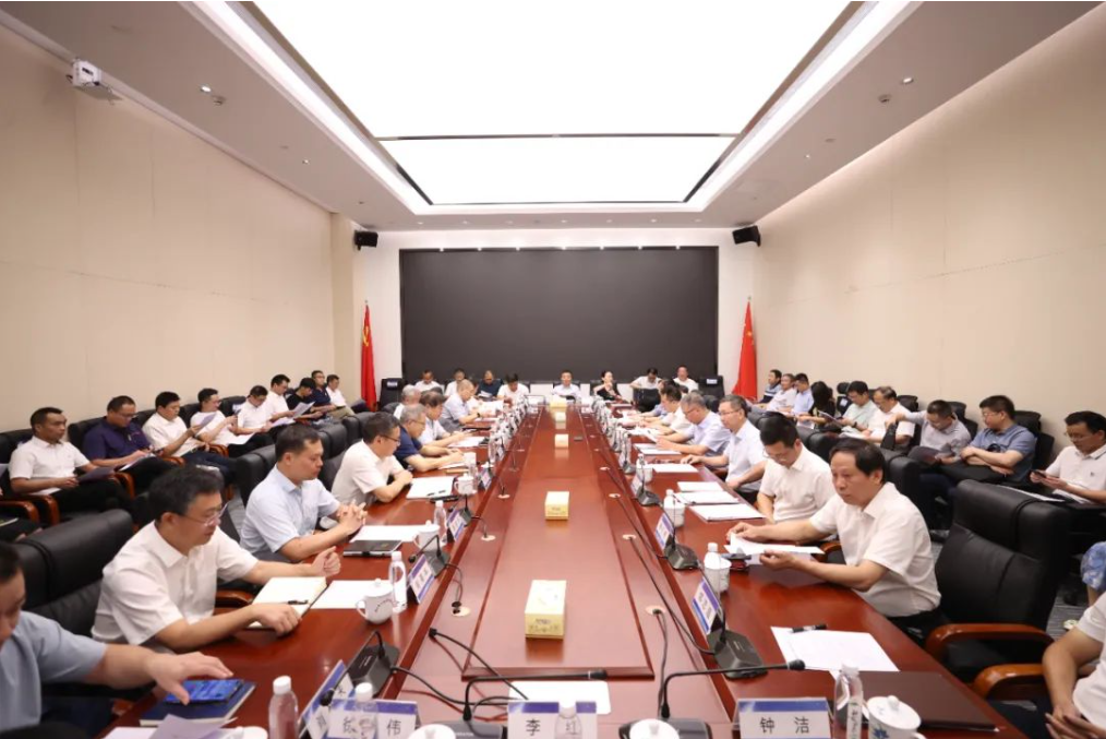 我市举行北斗规模应用指挥部揭牌仪式暨座谈交流会