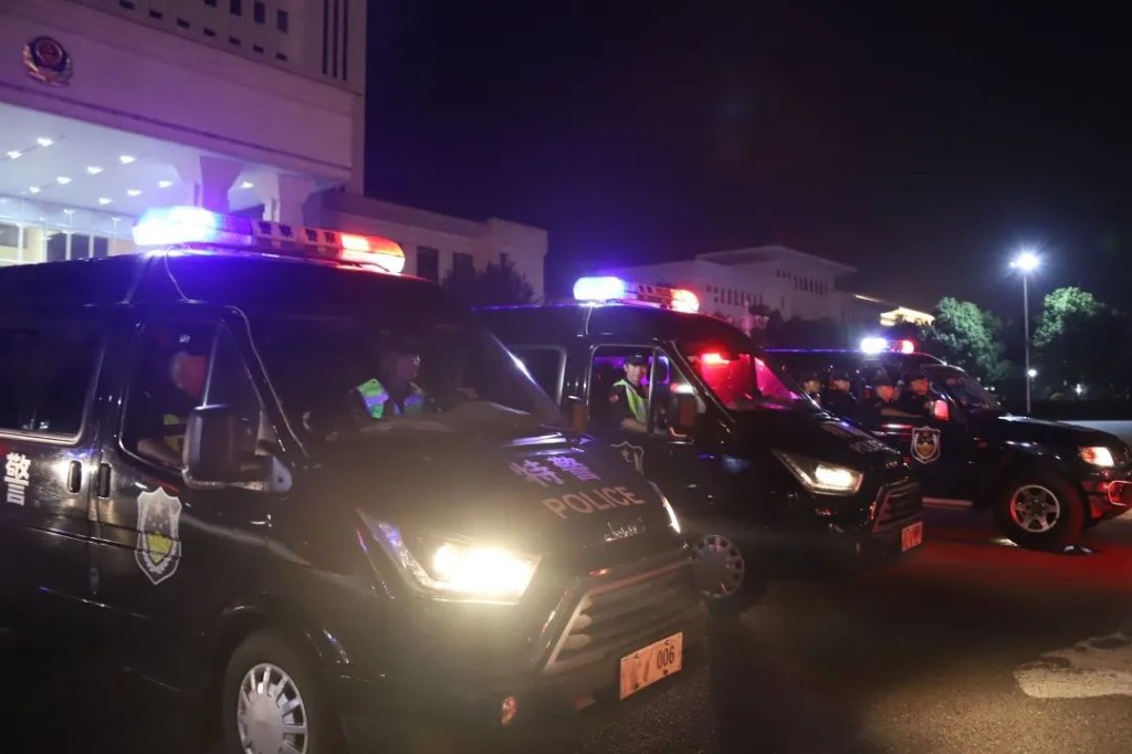 夏季治安打击整治行动】吹响平安冲锋号！攸县公安组织开展夏夜治安巡查宣防第二次集中统一行动