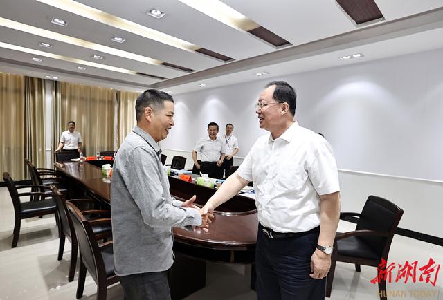 毛伟明在邵东下沉接访:排好优先序 办好百姓事 把天平往人民群众利益倾斜