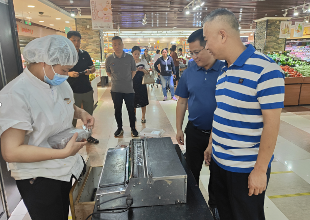 市发改委、市生态环境局联合组织开展塑料污染治理工作日常巡检