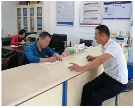 株洲市机关事务管理局党组书记、局长李大到党代表工作室联系接待党员群众