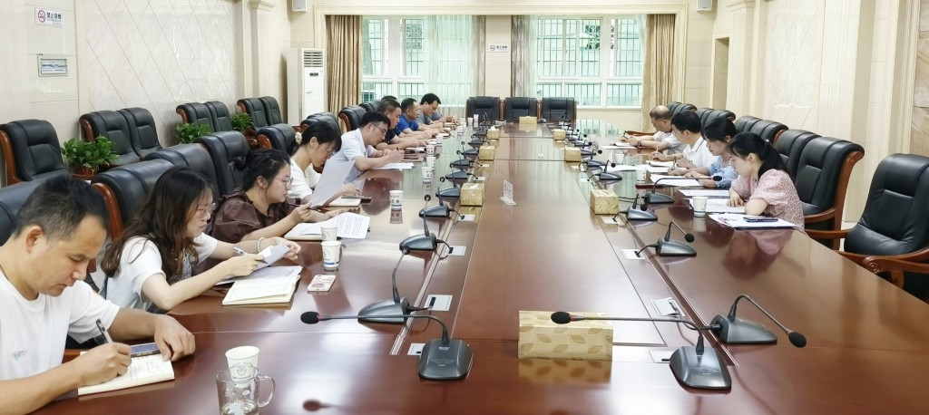 【党建廉政】市工信局第二党支部开展《习近平著作选读》（第二卷）读书会