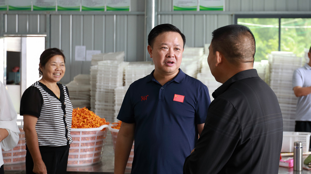李晓彤到龙船镇调研近期重点工作