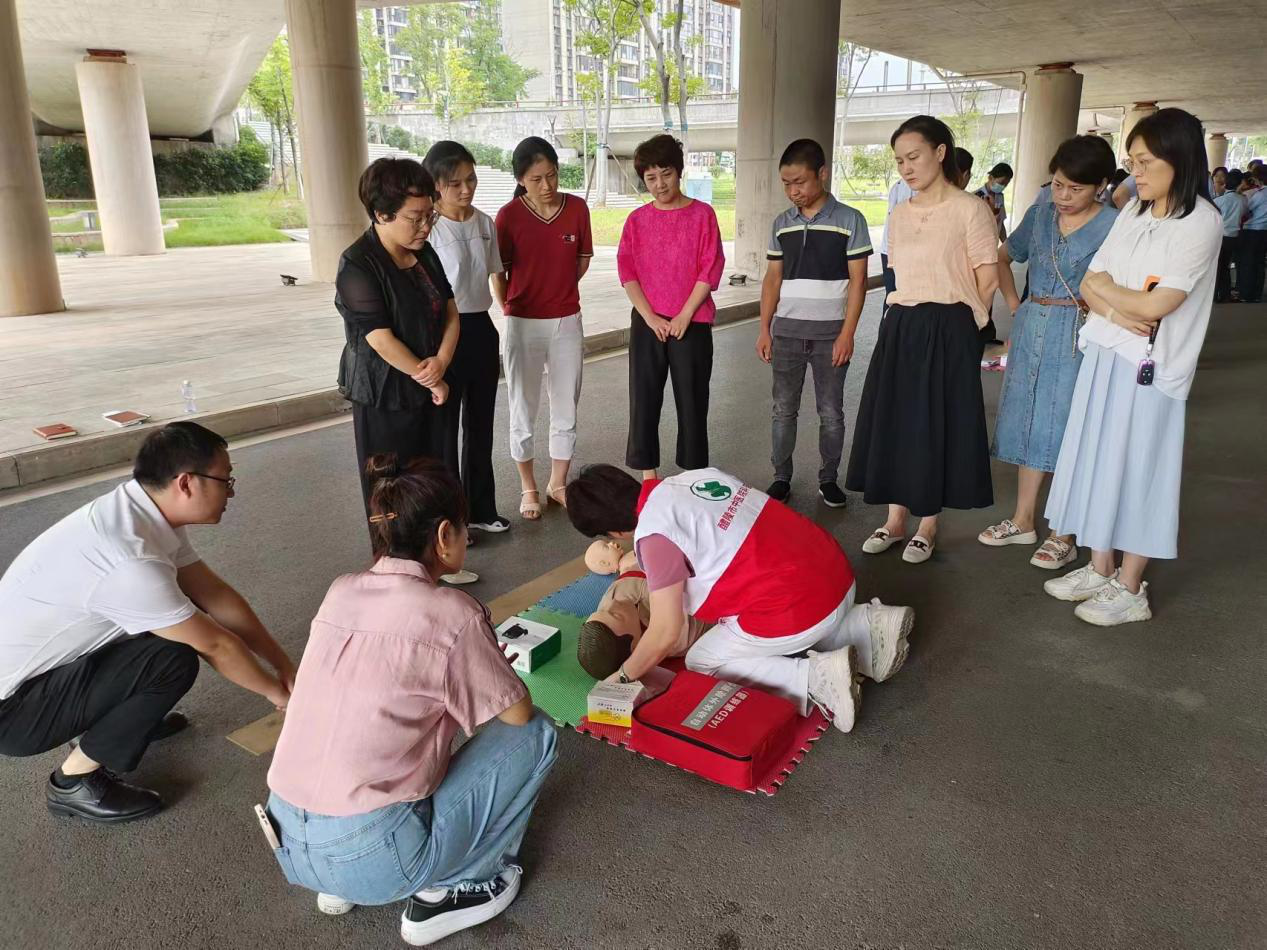 醴陵市民中心开展“现场救护第一目击者”培训