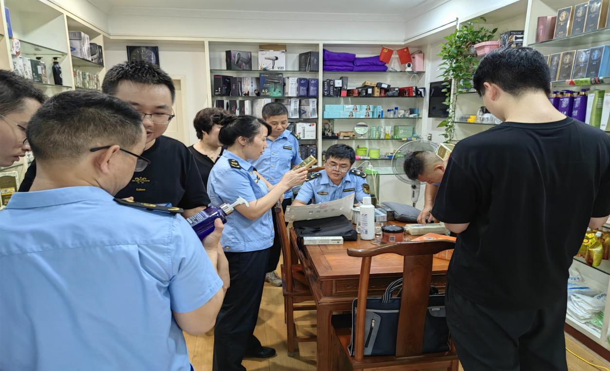 攸县市监局开展药械化经营使用环节"交叉"检查