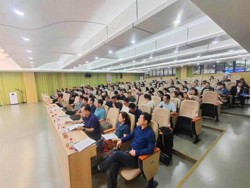 2023年"双减"背景下小学教育质量提升工作会议在株洲市九方小学举行