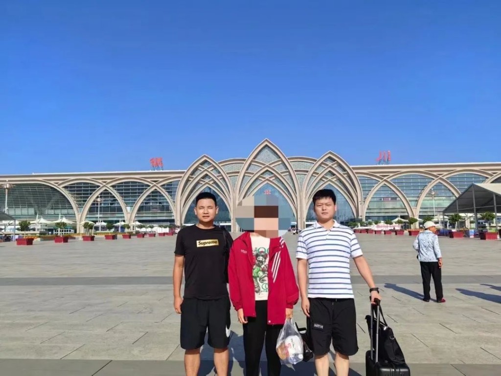 【打击突出犯罪“百日行动”】当心！骗子冒充“班主任”收费，70余名家长被骗！