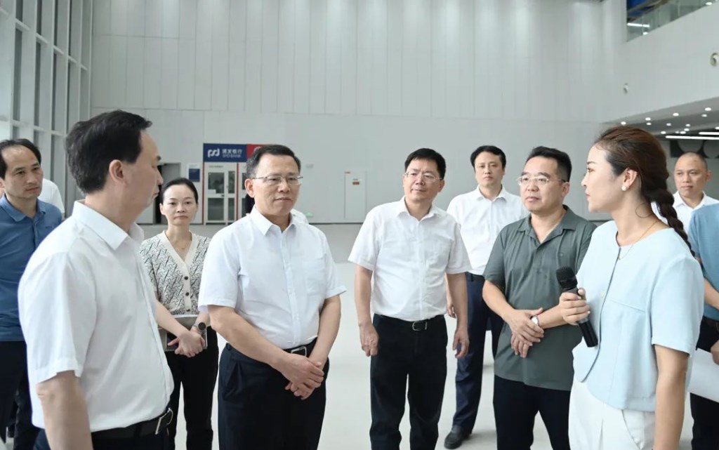 锚定目标 努力办出一届高水平的国际峰会
