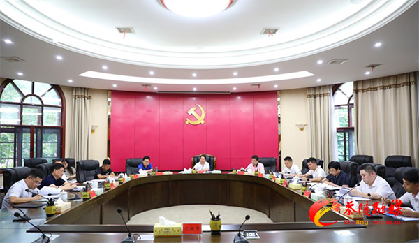 邓元连主持召开县委常委会2023年第12次会议暨主题教育领导小组第1次会议