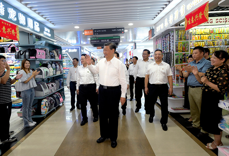 习近平在浙江考察时强调 始终干在实处走在前列勇立潮头 奋力谱写中国式现代化浙江新篇章 返京途中在山东枣庄考察