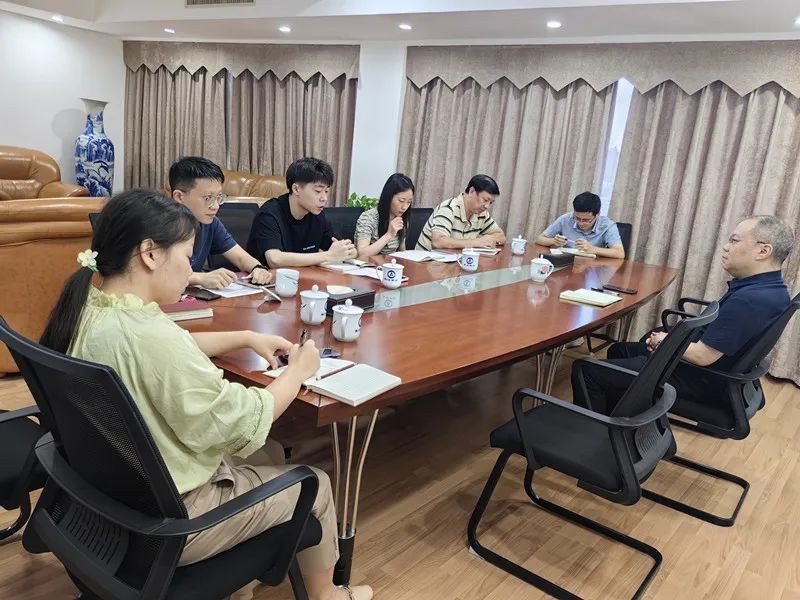 市审计局：开展审前研讨 做实“研究型审计”
