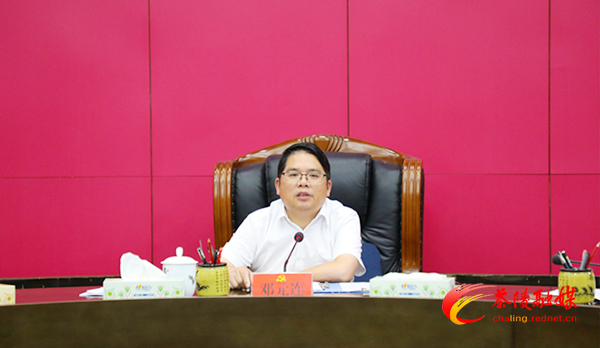邓元连主持召开县委常委会2023年第12次会议暨主题教育领导小组第1次会议