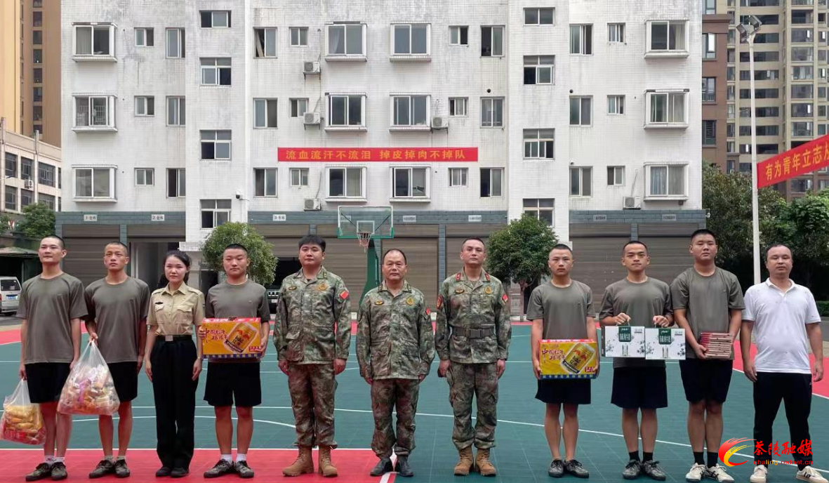 腰潞镇：暖心访“准新兵”，助力走好军旅路