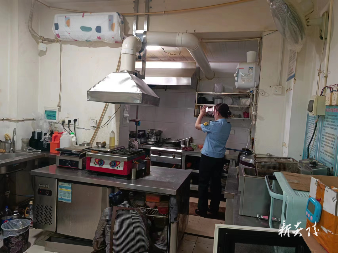 株洲市生态环境局炎陵分局：“利剑行动”在炎陵：餐饮油烟治理大排查